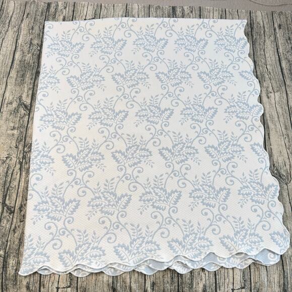 Vintage Martha Stewart Matelassé Coverlet Blanket Full Reversible Blue White - Picture 8 of 10